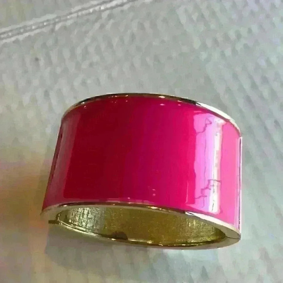 INC new Two Tone bracelet - Picture 3 of 6